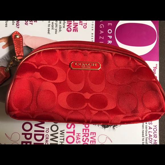 Coach Handbags - Small Coach makeup bag Coach Handbags - Small Coach makeup bag